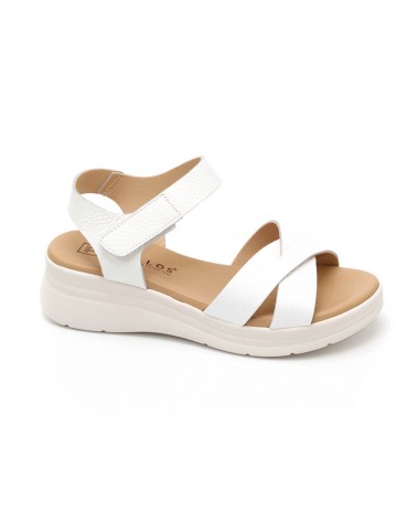 Sandalia de velcro en piel...