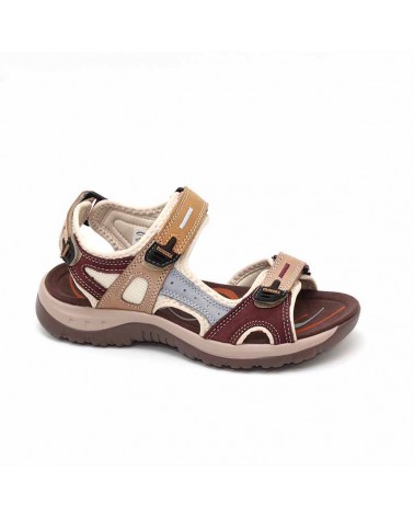 Sandalia de velcros en piel...
